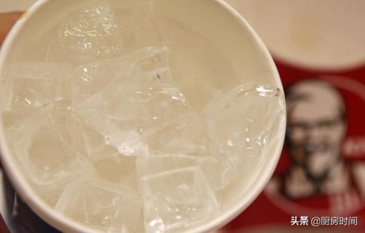 冰块怎么做 冰块怎么做，冰块怎么做不容易化 生活