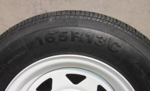 轮胎速度级别怎么看 轮胎型号的末尾字母表示速度级别
